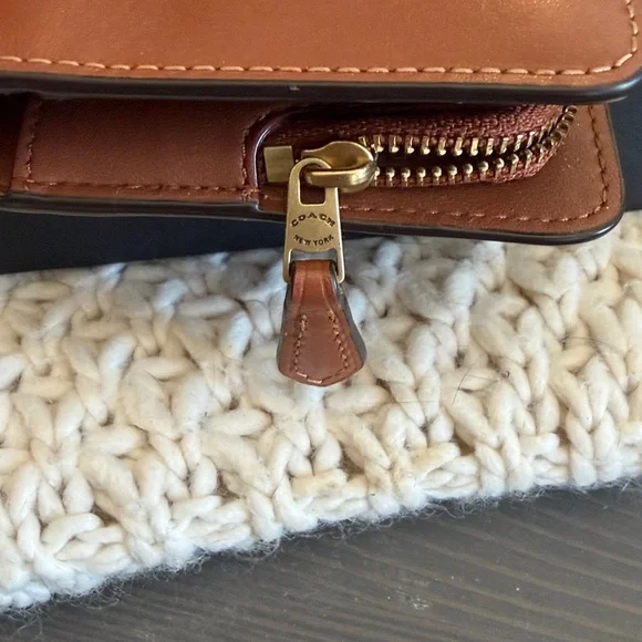 Coach Tan Leather Zip Wallet - Picture 3 of 6
